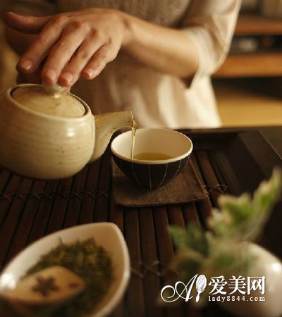 饮食养生:<em>女人喝茶</em>有6大<em>好处</em>【9】--健康卫生频