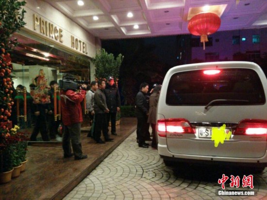 央视曝光东莞色情业 直击东莞五星酒店<em>裸舞</em>选