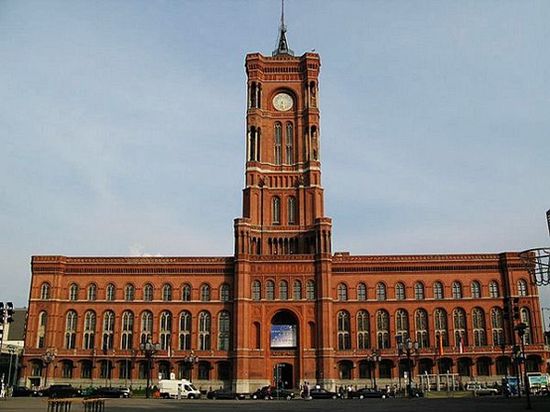 李云迪《王者幻想》录制完成 柏林市政厅拍M