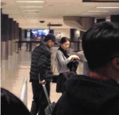 明星秀恩爱:伊能静秦昊牵手 张艺谋夫唱妇随