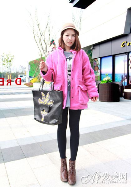 连衣裙+外套 心机搭配穿出造型感