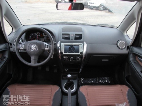 ľ 2013SX4