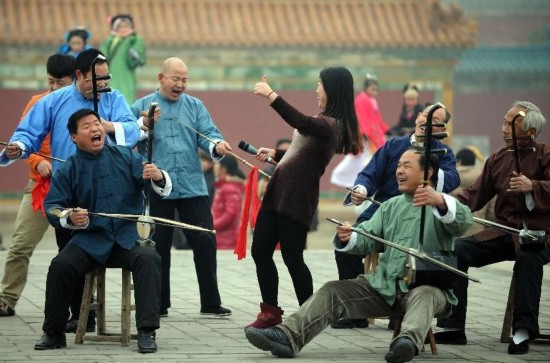 一声腔吼吓跑黄牛 陕西华阴唱响陕西民风(组图