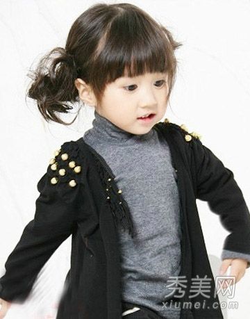 萌版胡一菲吴聊聊走红 大眼长发网友狂点赞