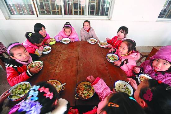 柳州:千所农村中小学午餐免费--中国共青团新闻