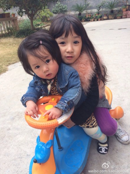 萌版胡一菲 完胜王诗龄 背景揭秘私照曝光