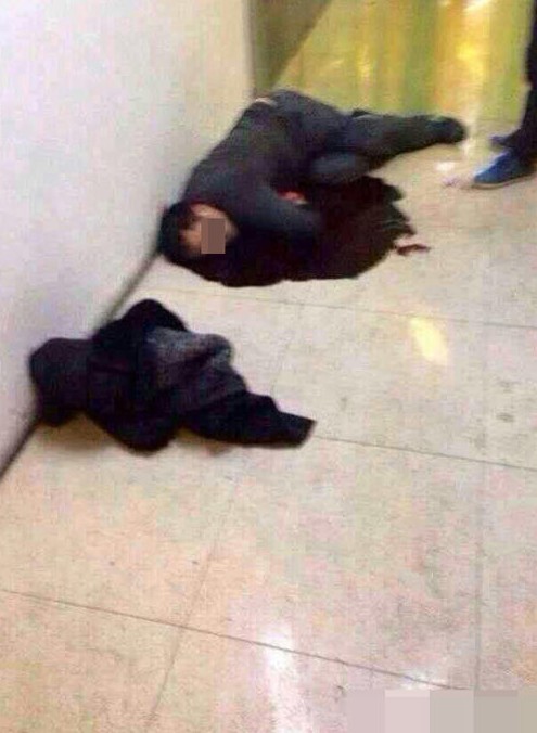 14岁少年网吧刺死父亲 匕首猛刺致当场死亡(图