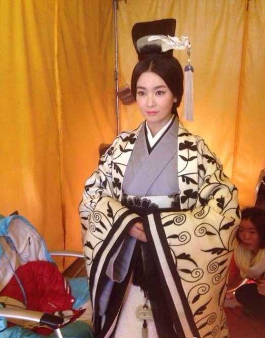 于正新剧《班淑<em>传奇</em>》<em>美女</em>扎堆