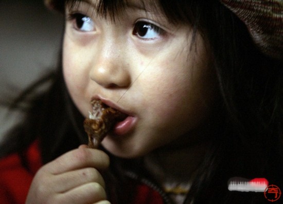 越南传统美食老鼠肉 男女老少皆爱吃