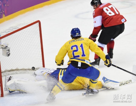 组图:加拿大队夺得索契冬奥会男子冰球冠军