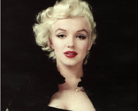 梦露派对旧照曝光 揭秘玛丽莲·梦露传奇一生