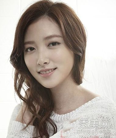 2014最新圆脸发型设计 韩式斜刘海最瘦脸