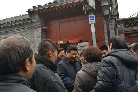 习近平视察南锣鼓巷 驻足胡同关心住户居住情