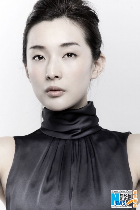 组图:汪洋明艳写真 颠覆中性怀旧回归清新本真