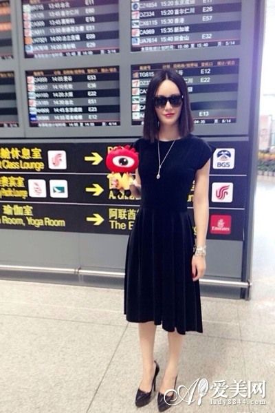  ������ޱ������ Ů����۰���ʱװ�� 