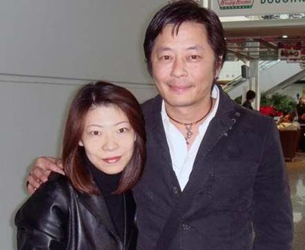 王杰曝女友劈腿脚踏5船