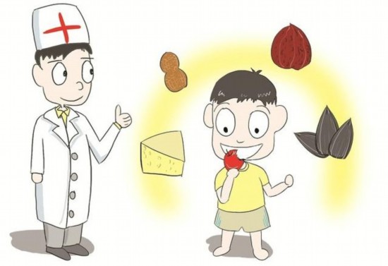 专家:别不让孩子吃零食 适当食用益健康