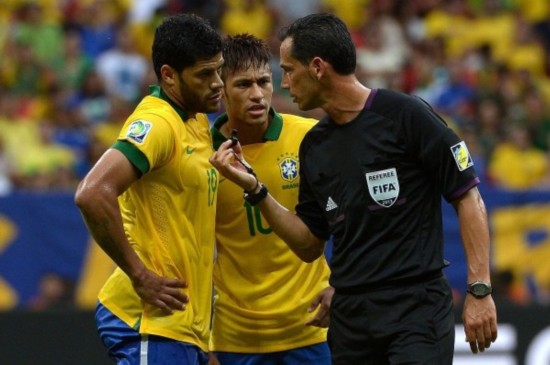 足坛极致男臀 让女人流口水