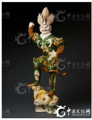 ���գ����������Ҹ���(Connecticut)����������(Greenwich)��³˹�����(BruceMuseum)����ϲ�������й��ƴ�����������Ʒ����Ϥ�����λ�����һϵ������Ʒ��Ϊ��������֪���ؼҸ��׵�(Fred)�ͼ򡤲�³��˹(JaneBrooks)�ĵ�ؼ�Ʒ�����м��ߵ���������ʷ��ֵ��ͼΪ�˴β�³˹����ݻ����Ĳ�³��˹��ؾ�Ʒ���й��ƴ�����Ԫ618����906�꣩����������(Lokapala)����������񣬳ߴ�Ϊ35.5x15x7Ӣ�磨ԼΪ90.17x38.1x17.78���ף���