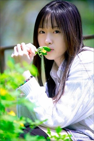 清纯至极!韩国美女画师原来是个萌妹子