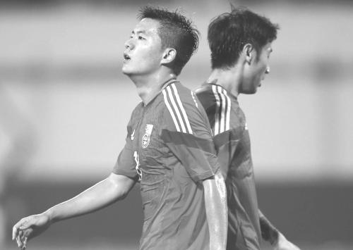 感谢泰国! 国足完败伊拉克仍进亚洲杯正赛