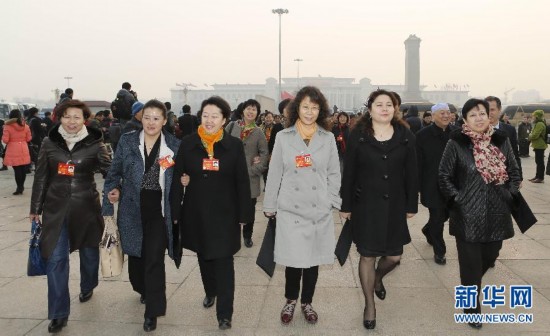 （兩會）（1）全國政協十二屆二次會議舉行第三次全體會議