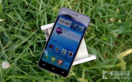 苹果5S对抗索尼Z1 高端材质手机逐个数