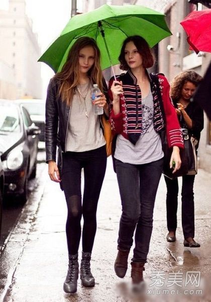 街拍<em>欧美女生</em>闺蜜装 默契搭配显时尚【4】--江