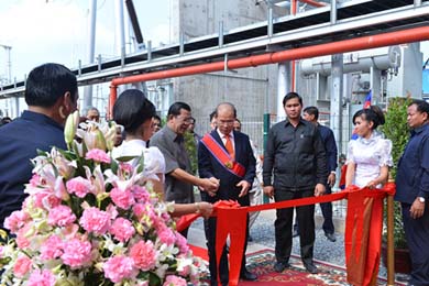 中国华电工程承建的柬埔寨西港火电厂正式发电