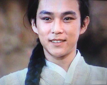 朝鲜80年代武侠主角超帅撞脸吴彦祖汤唯走红