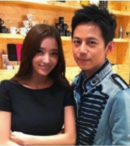 李敏镐林允儿<em>少女时代</em> 明星合影谁更有气场【