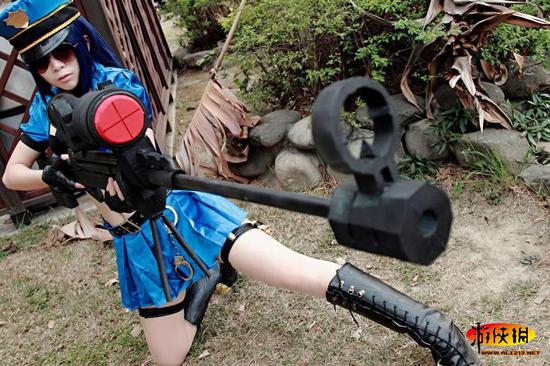 帅气又拉风+<em>性感</em>台妹《英雄联盟》女警Cospl