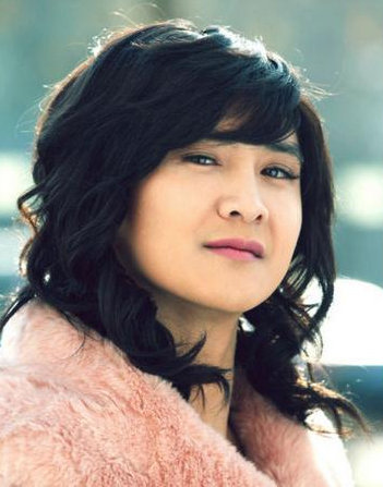 男星都爱扮女相你造吗:金秀贤带上假发千颂伊