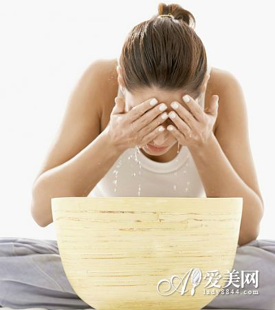 养生保健:惊!<em>女人</em>身体5个部位有<em>异味</em>【4】--湖