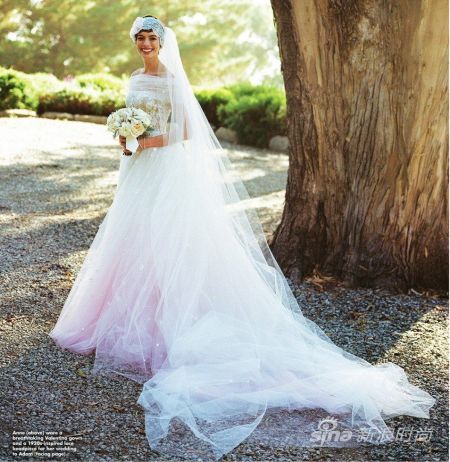 ���ܥ�Valentino�q�����y�������B�����w�g-������