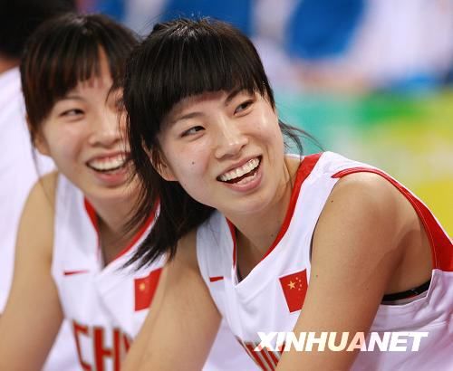 张瑜、张伟是1986年出生的双胞胎姐妹这对漂亮的篮坛姊妹...