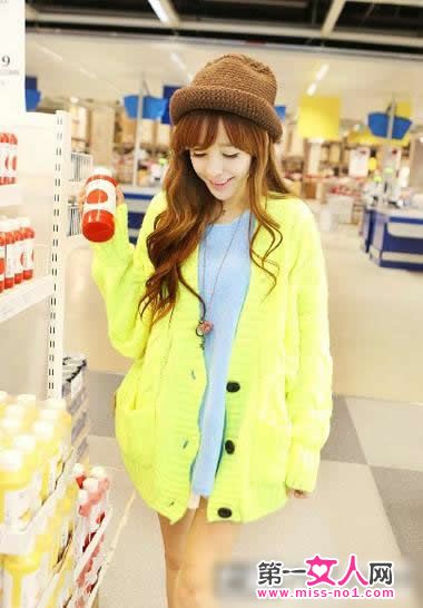 胖<em>女生</em>显瘦搭配术 清甜冰激凌色针织衫外套--江