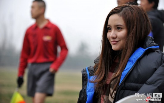 4岁富二代美女任川足老总 曾出演《裸婚时代》