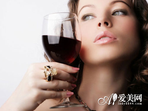 春夏润肤先润肺! 多吃10种食物 润肺补水