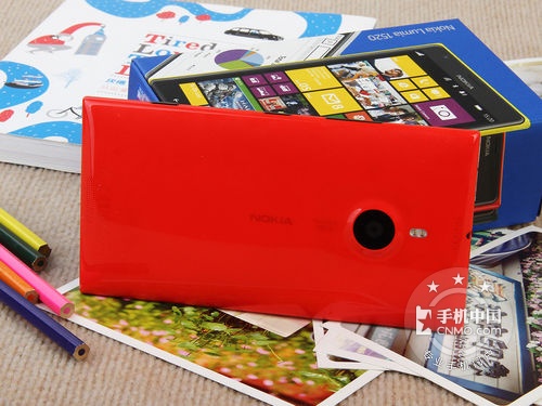 6Ӣ��������800 Lumia 1520���׷����� 