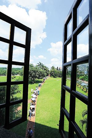 海南澄迈:火山岩上金福地 美景如画(组图)