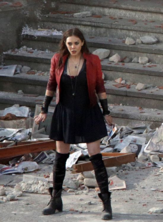 《复仇者联盟:奥创时代》片场首曝光 激烈战争