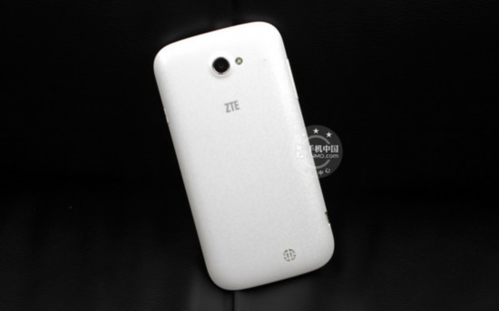5Ӣ���ĺ�999Ԫ��ͨ4G ���˴�Q�ֻ����� 
