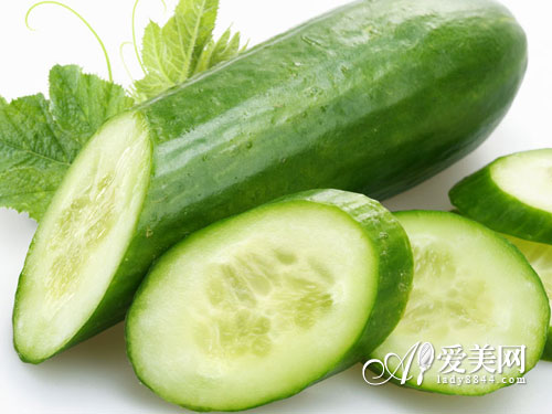 美容警惕:黄瓜敷脸长皱纹 5种蔬果敷脸险毁容