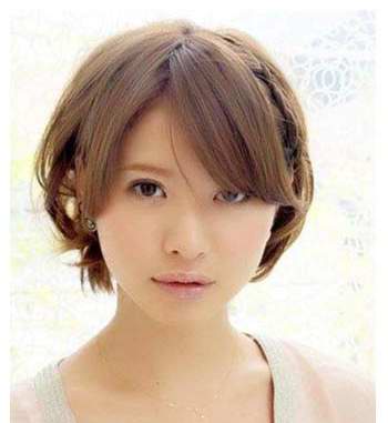 甜蜜显嫩 4款齐刘海中分发型