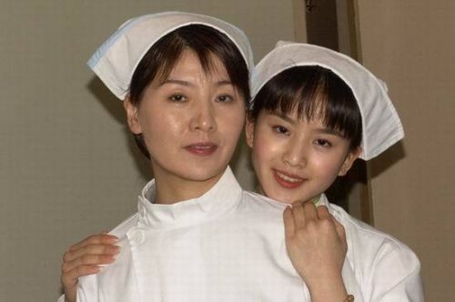 孙俪杨幂刘诗诗 美女明星首次出镜照(组图)