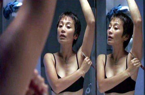 美女明星们恨不得全部封杀的绝版出丑照【组图