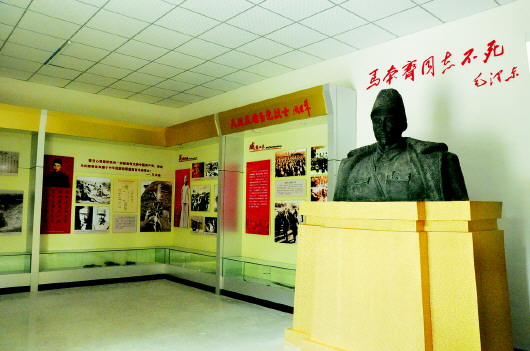 视频不死,为冀鲁豫大节增色--民族英雄马本斋纪浴沐足河山图片