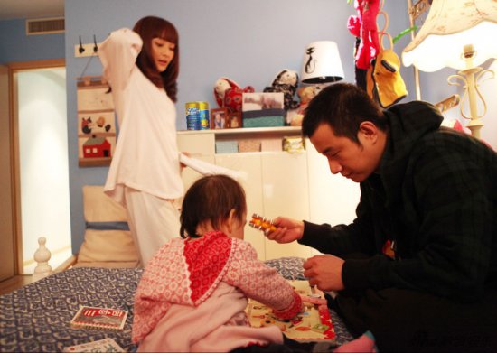 传文章姚笛相恋 昔日亲密热吻剧照曝光(图)