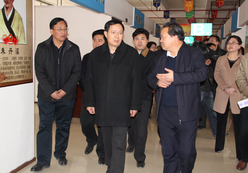 文峰董事长_文峰美容美发